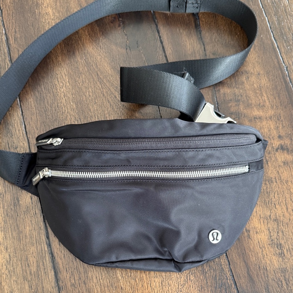 lululemon athletica Black Belt Bag